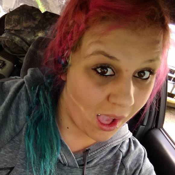 Meet your Posher, Manda - Picture 1 of 1